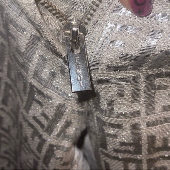 Metallic logo Fendi pants - Picture 11 of 11